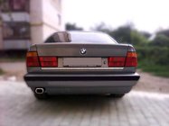 BMW 5. sērija E34 1988–1995 Bagāžnieka malas uzlika (nerūsējošā tērauda) foto 1