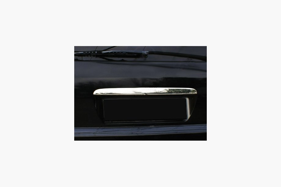 Mercedes ML W163 1997–2005 Nerūsējošā tērauda uzlika virs numurzīmes (USA modelis) Image