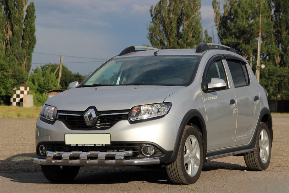 Dacia Sandero 2013–2020 Priekšējā aizsargstanga ST015 (nerūsējošais tērauds) Image