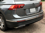 Volkswagen Tiguan 2016–2023 Nerūsējošā tērauda uzlikas aizmugurējā bufera malai 2016-2020 (3 gab.) foto 1