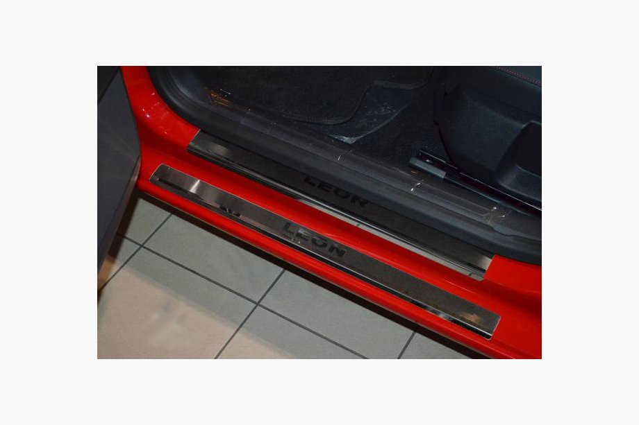 Seat Leon 2013–2020 Durvju sliekšņu uzlikas Nataniko (8 gab., nerūsējošais tērauds) Image
