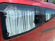 Peugeot Bipper 2008–2017 Saules aizsarga aizkari sortimentā Omsa Line foto 1