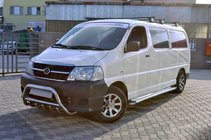 Toyota HiAce Priekšējais bullbar WT003 (nerūsējošais tērauds) foto 3