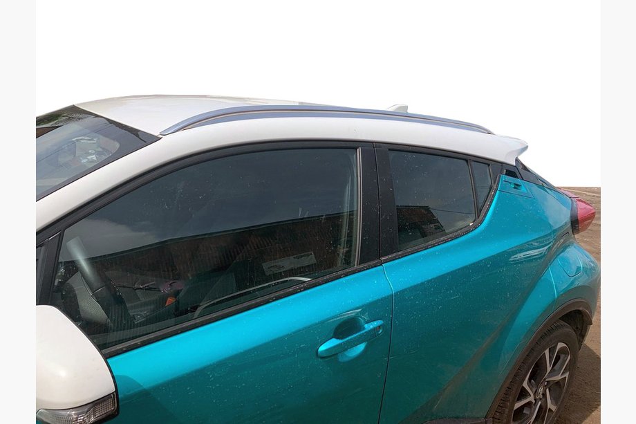 Toyota C-HR 2016–2023 Oriģinālie jumta reliņi (2 gab., alumīnijs) Image