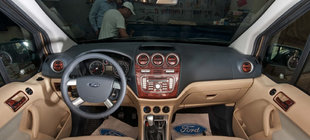 Ford Connect 2010–2013 Paneļa uzlikas (lielais komplekts) Koks foto 4