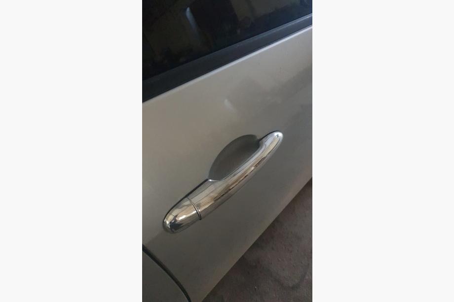 Nissan Primera P12 2002–2007 Durvju rokturu uzlikas (4 gab., nerūsējošais tērauds) OmsaLine – itāļu nerūsējošais tērauds Image