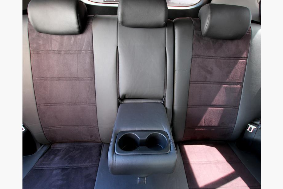 Kia Sportage 2015–2021 Auto sēdekļu pārvalki eko āda+audums+Alcantara Antara A001 (pilns salona komplekts) Foto 6