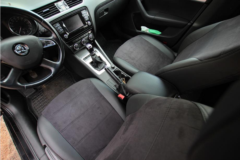 Skoda Octavia III A7 2013–2019 Auto sēdekļu pārvalki eko āda+audums+Alcantara Antara A001 (pilns salona komplekts) Foto 6