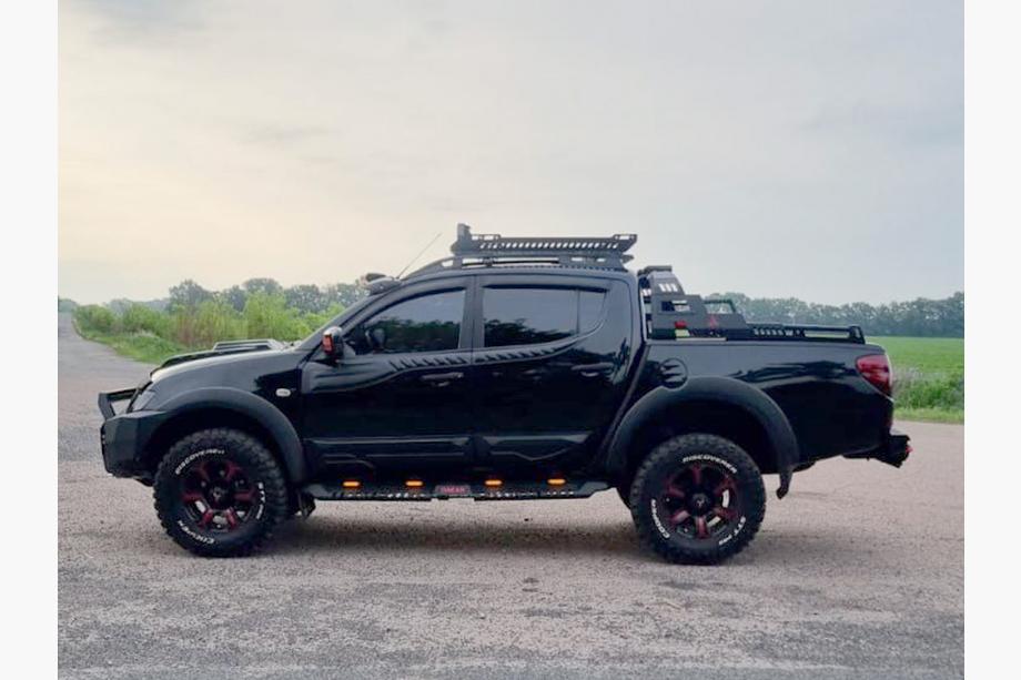 Mitsubishi L200 2015–2024 Grozs Dakar rollbāram (100x100 cm) Foto 6