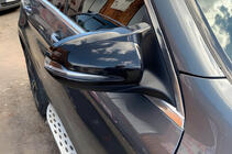 Mercedes B klase W247 2019– AMG-Look spoguļu uzlikas (2 gab.) foto 6