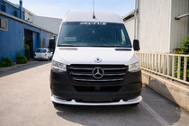 Mercedes Sprinter W907/W910 2018– Priekšējā bampera apakšējā lūpa (krāsošanai) foto 4