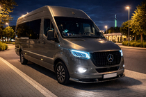 Mercedes Sprinter W907/W910 2018– Priekšējā bampera apakšējā lūpa (krāsošanai) foto 3