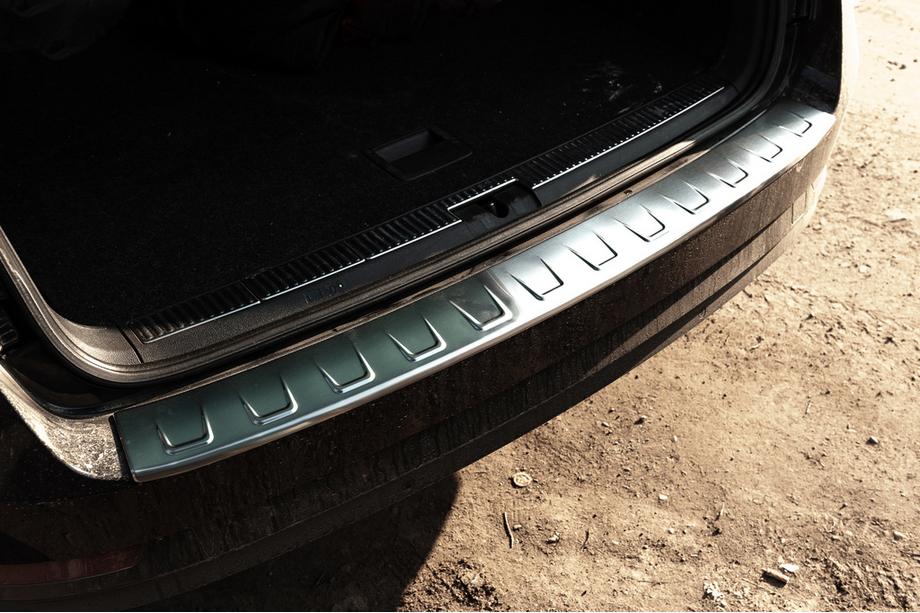 Skoda Superb 2015–2024 Nerūsējošā tērauda aizmugures bampera uzlika SW Image