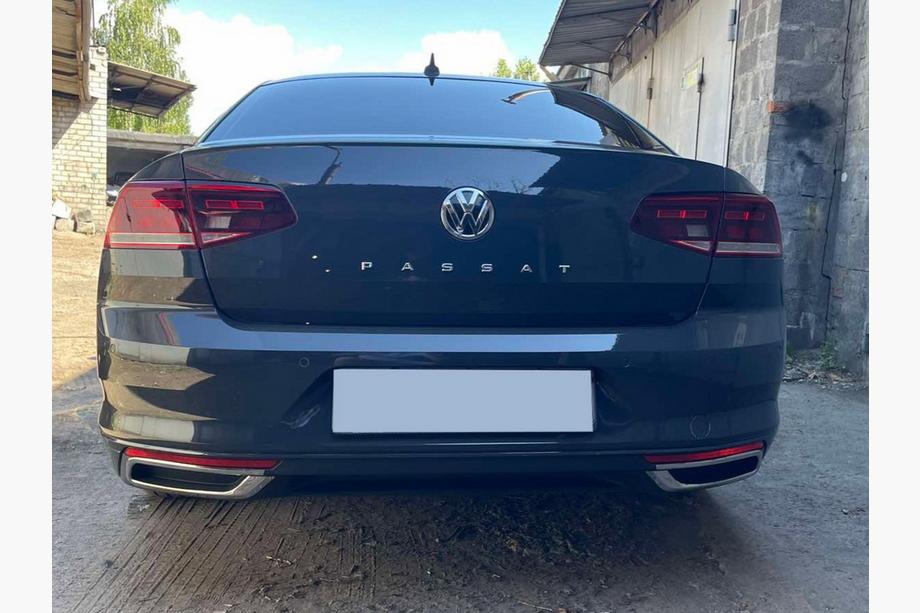 Volkswagen Passat B8 2015–2023 Izplūdes uzgaļu uzlikas V2 SD/SW (2019+, 3 gab., nerūsējošais tērauds) Image