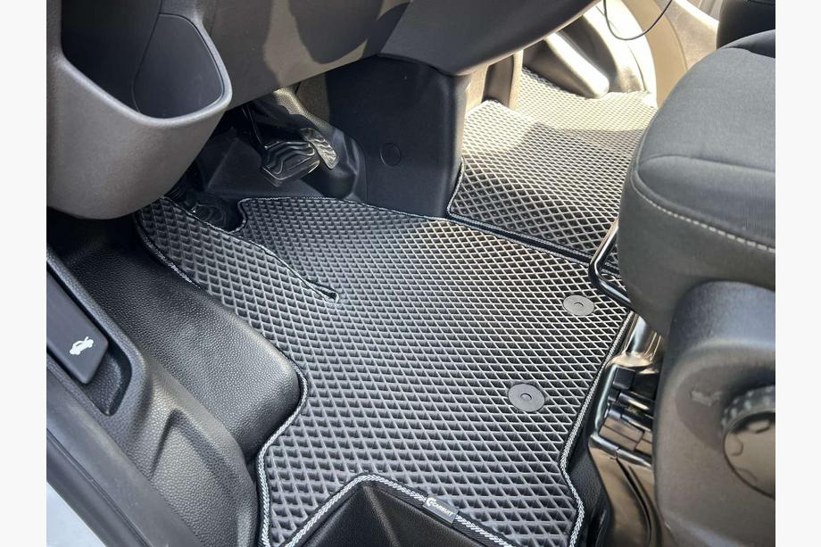 Ford Custom 2013–2022 EVA auto paklājiņi (priekšējie, pelēki) Image