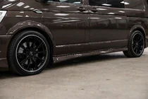 Volkswagen T5 2010–2015 ABT Original sānu sliekšņi (īsa riteņu bāze) foto 1