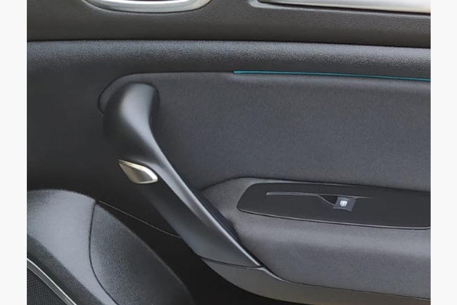 Renault Megane IV 2016–2025 Salona roku balstu uzlikas (2 gab., nerūsējošais tērauds) Image