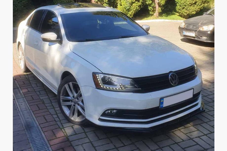 Volkswagen Jetta 2011–2018 Lip priekšējā bampera lūpa (2010-2018, spīdīgi melna) Foto 10