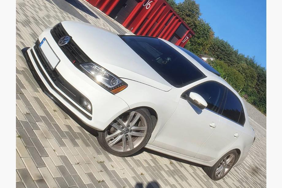 Volkswagen Jetta 2011–2018 Lip priekšējā bampera lūpa (2010-2018, spīdīgi melna) Foto 12