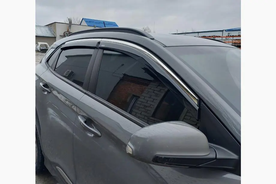 Hyundai Kona 2017–2023 Logu vēja deflektori ar hromētu līsti (4 gab., Niken) Image