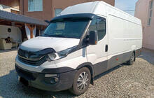 Iveco Daily 2014– Vējstikla deflektors V2 (spīdīgi melns, 5 mm) foto 6
