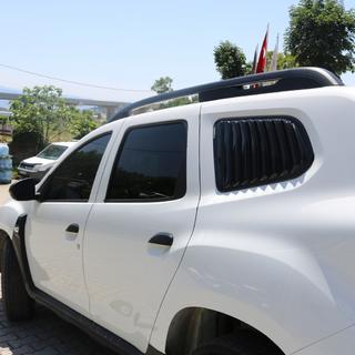 Aizmugurējo logu uzlikas EuroCap (2 gab., ABS) Dacia Duster 2018–2024 foto 1