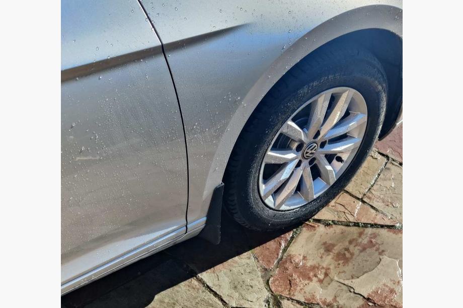 Volkswagen Passat B8 2015–2023 Dubļusargi Premium 2015-2018 SD/SW (EU, 4 gab.) Foto 2