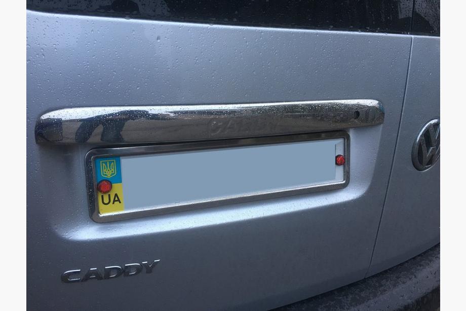 Volkswagen Caddy 2015–2020 Uzlika virs numura zīmes (2 durvju, nerūsējošais tērauds) Bez uzraksta, Carmos - Turku tērauds Image