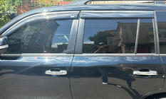 Lexus LX570/450d 2008–2022 Logu vēja deflektori ar hromētu līsti (4 gab., Niken) foto 1