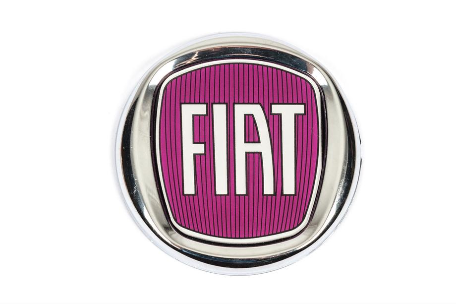 Fiat Emblēma (sarkana V2, pašlīmējoša) 120 mm Image