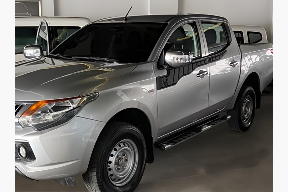 Mitsubishi L200 2015–2024 Durvju augšējie moldingi 2015-2019 (4 gab., ABS) Image