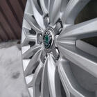 Skoda Uzlīmes disku centra vāciņiem 56 mm J1009 (4 gab.) foto 2