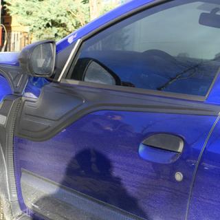 Durvju augšējās līstes (4 gab.) Dacia Duster 2018–2024 foto 3