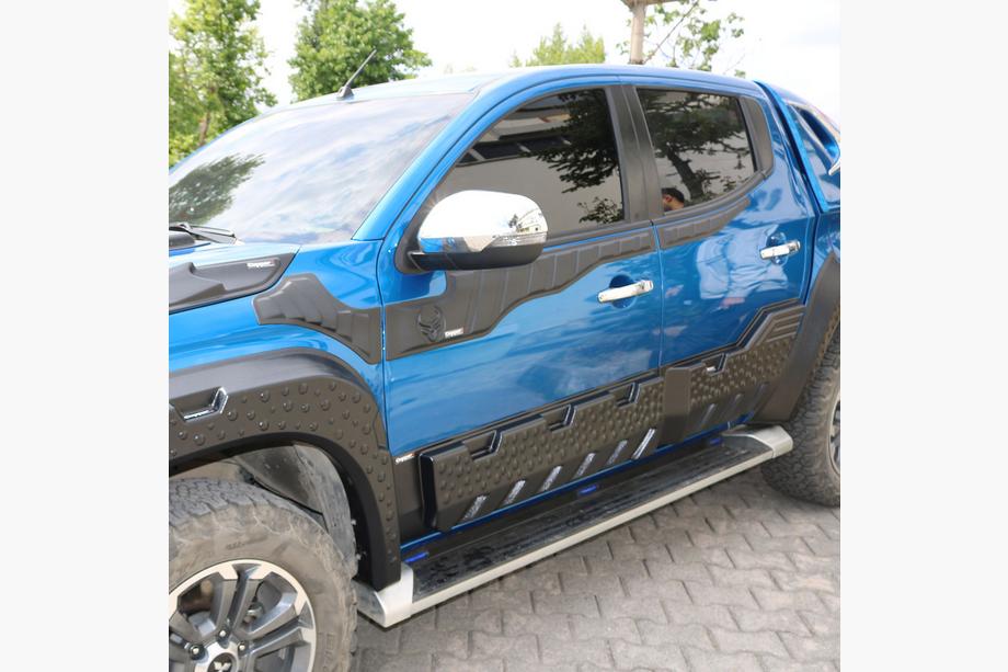 Mitsubishi L200 2015–2024 Augšējās durvju līstes 2019+ (6 gab., ABS) Foto 2