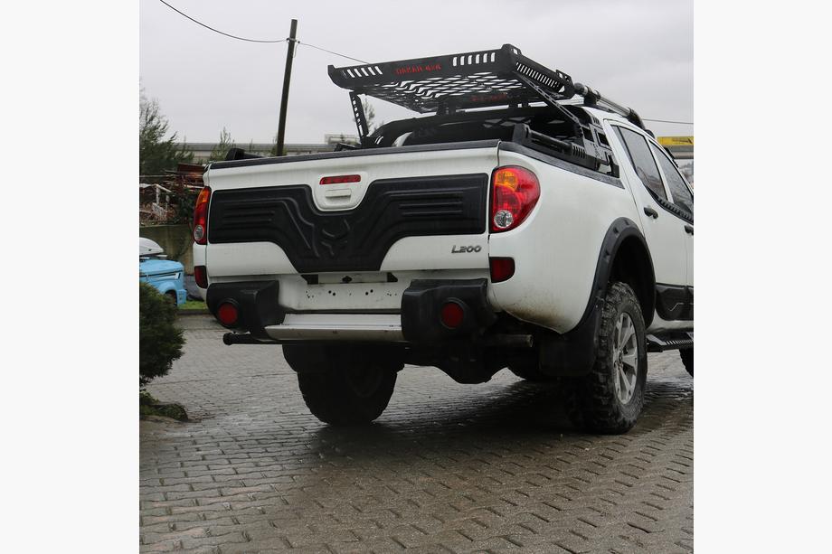 Mitsubishi L200 2006–2015 Plastmasas uzlika bagāžnieka vākam Foto 2
