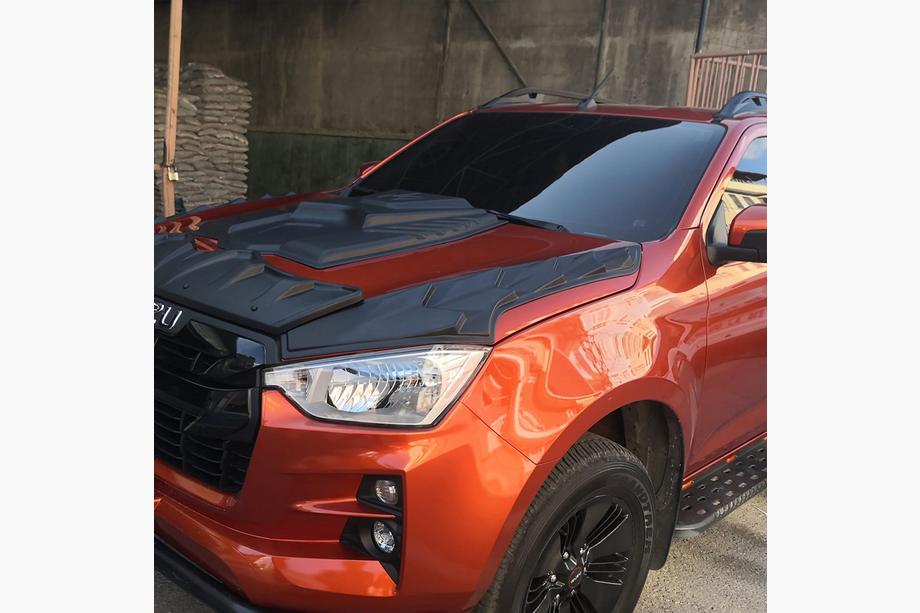 Isuzu D-Max 2019– Motora pārsega uzlika (ABS) Image