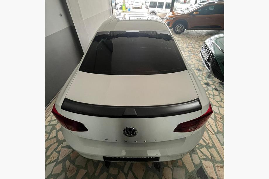 Volkswagen Passat B8 2015–2023 Aizmugurējā stikla spoileris Sedan (EuroCap, ABS) Foto 2