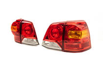 Toyota Land Cruiser 200 2007–2021 Aizmugurējie lukturi 2007-2015 (OEM) foto 3