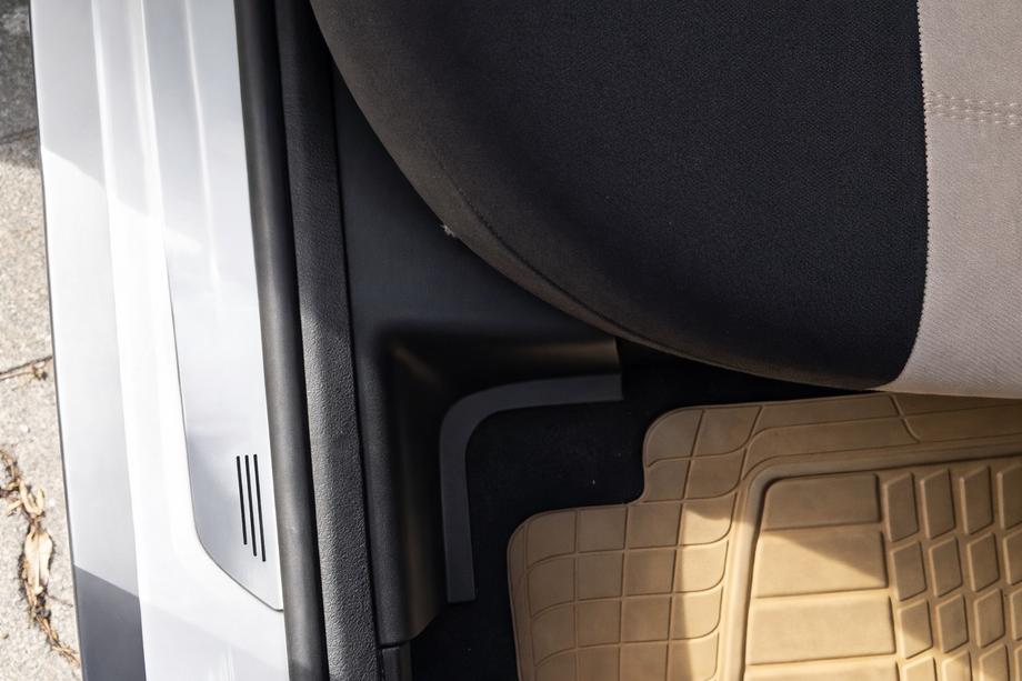 Dacia Duster 2008–2018 Iekšējo sliekšņu uzlikas EuroCap (5 gab., ABS) Foto 3