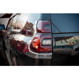 Aizmugurējo lukturu uzlikas V2 (2 gab., 2018+) Toyota Land Cruiser Prado 150 2009–2023 foto 1