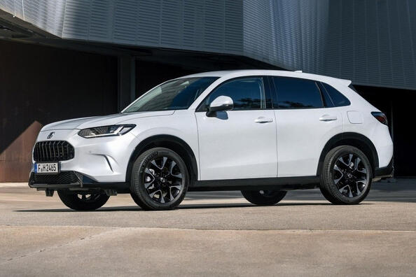 Krosovers Honda ZR-V iepriecinās Ukrainas pircējus: auto apskats Foto 2