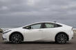 Pārskats par jaunās paaudzes hibrīdmodeli Toyota Prius foto 2