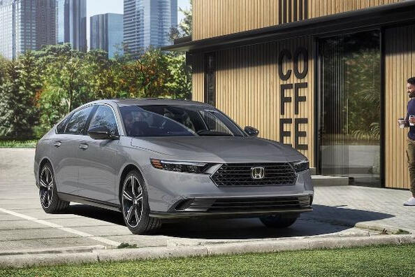 Jaunās paaudzes Honda Accord sedana apskats