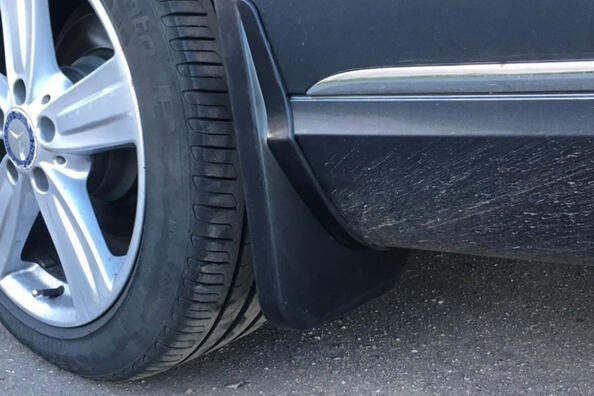 Kā pareizi izvēlēties automašīnas dubļusargus
