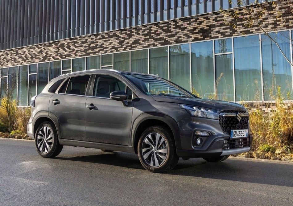 Suzuki S-CROSS krosovera apskats
