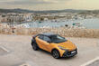 Toyota C-HR otrās paaudzes kompaktā krosovera apskats foto 2
