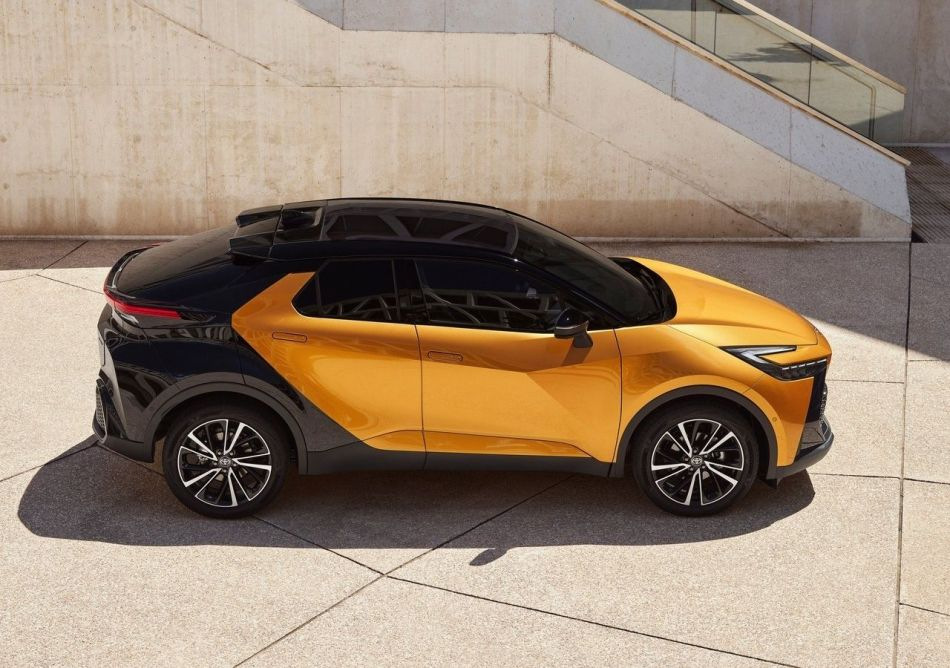 Toyota C-HR otrās paaudzes kompaktā krosovera apskats