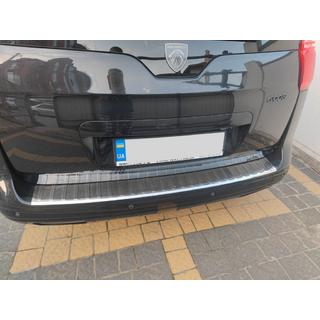 Aizmugurējā bufera uzlika Carmos (nerūsējošais tērauds) Peugeot 5008 2009–2016 foto 1