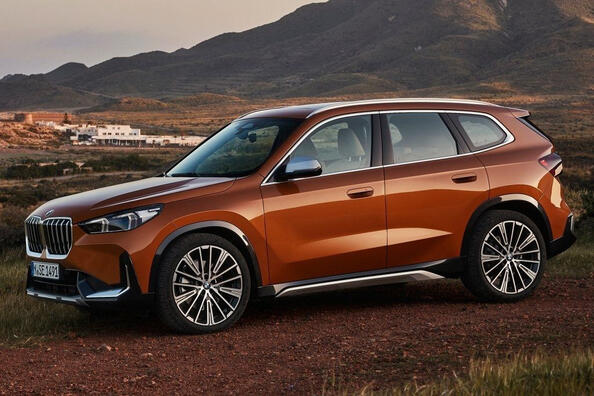 BMW X1 krosovera trešās paaudzes apskats