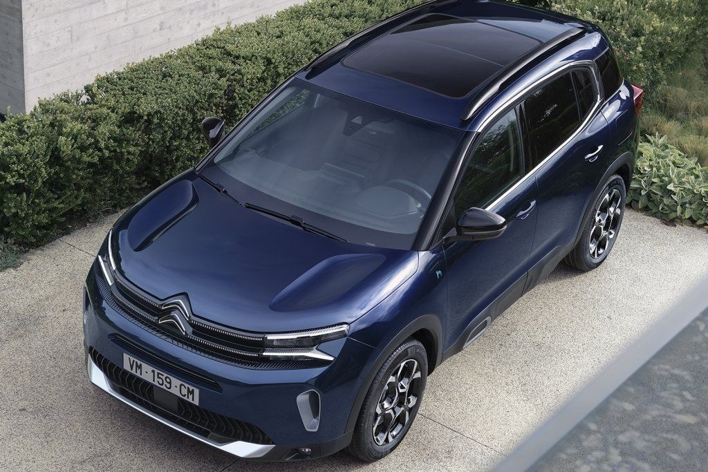 Atjauninātā Citroen C5 Aircross krosovera apskats